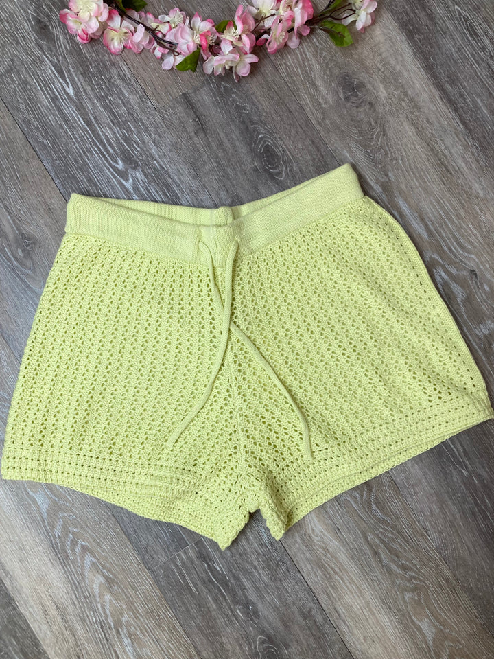 Priam Crochet Short in Limeade