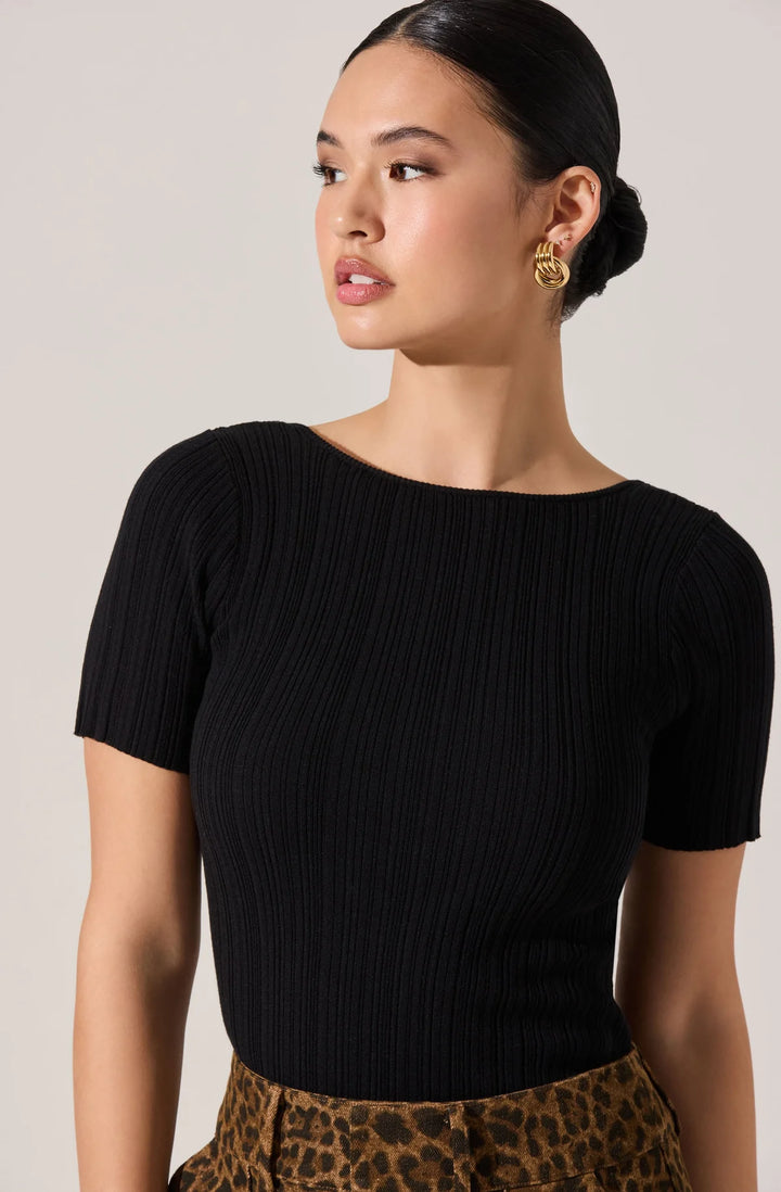 Nikola Short Sleeve Sweater Top in Black