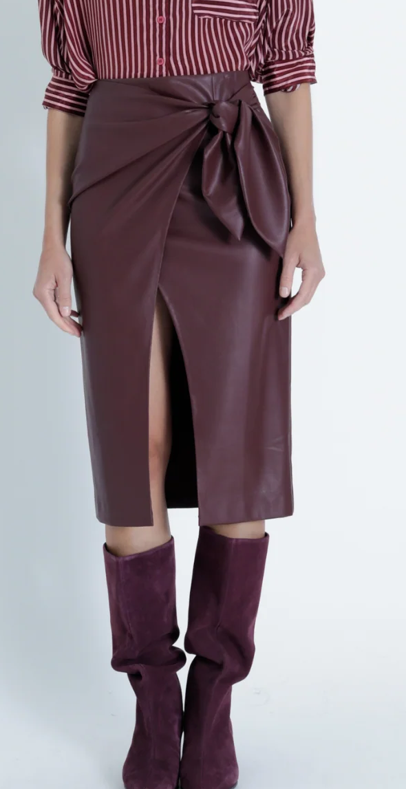 Sybill Vegan Leather Skirt in Malbec